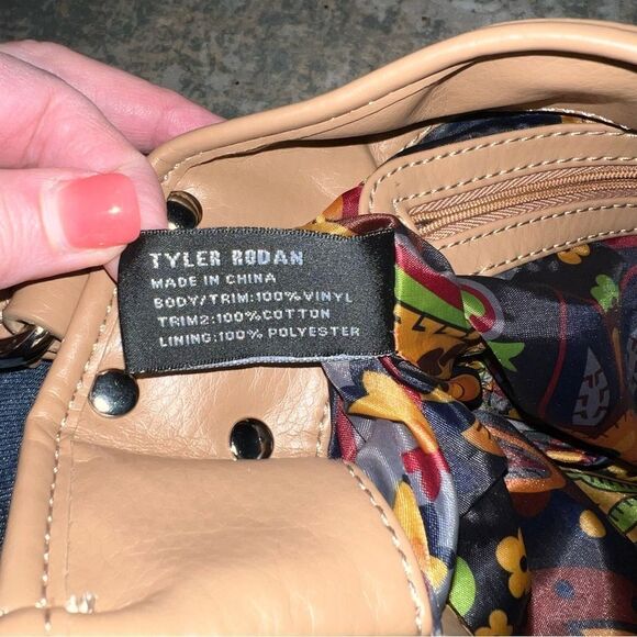 Tyler Rowan Tan Leather Shoulder Bag - Picture 7 of 8